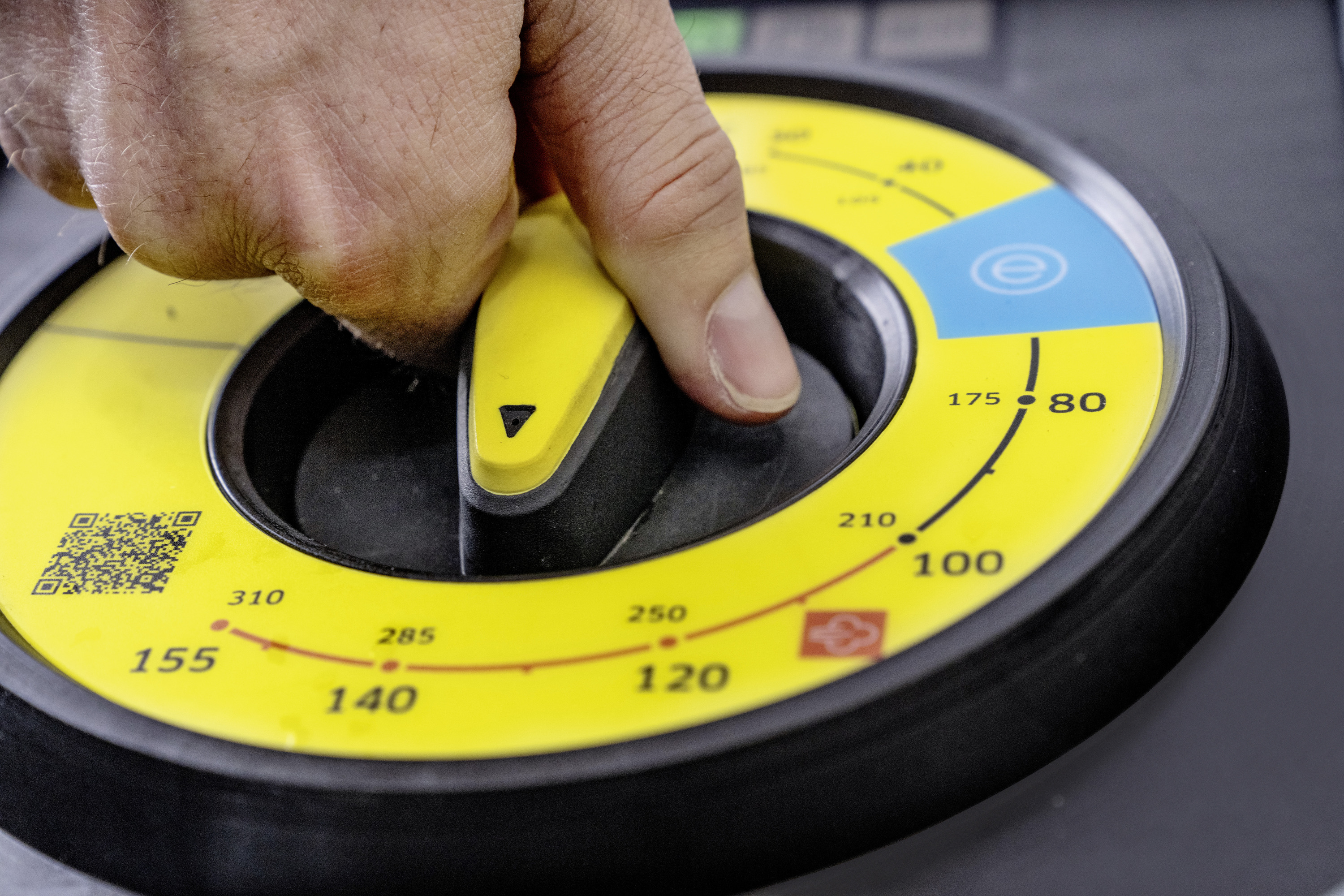 Kärcher Højtryksrenser HDS 10/21-4 M