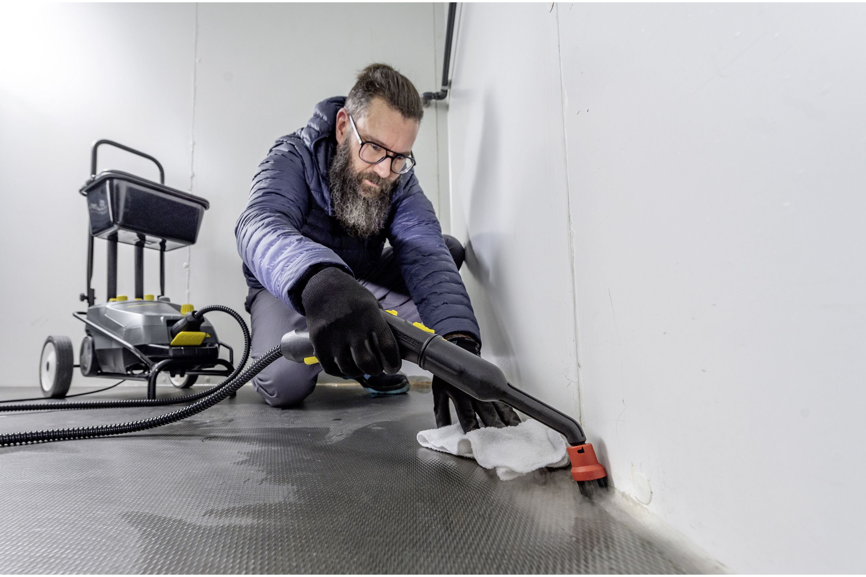 Kärcher Damprenser SG 4/4 *EU