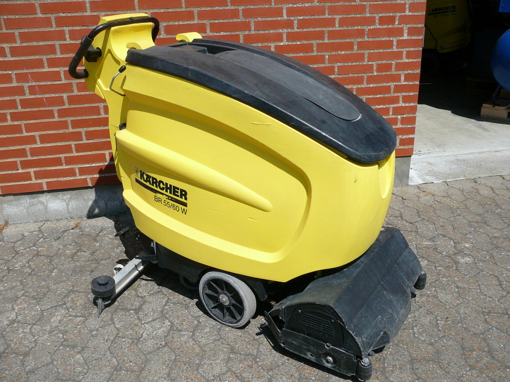 BRUGT KARCHER BR 55/60 GULVVASKER MED NYT BATTERI PAKKE / RENOVERET MASKINE 